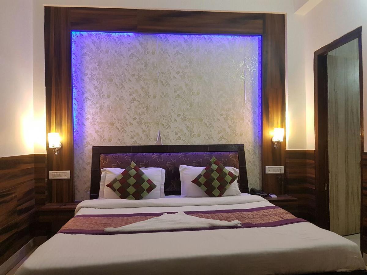Hotel Perfect Palace ニューデリー エクステリア 写真